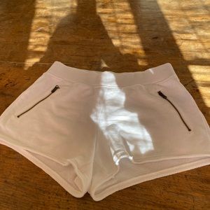 White aerie shorts